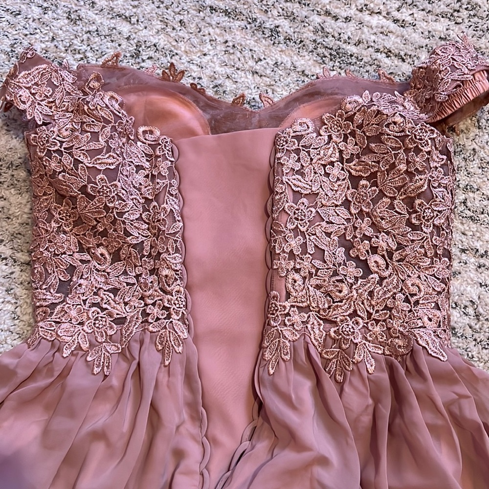 Off the Shoulder Lace Appliqué Chiffon Bridal/ Bridesmaid Dress - Picture 4 of 10
